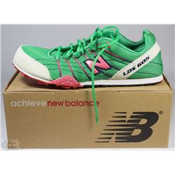 NEW BALANCE WOMENS GOLF SHOES SIZE 8.5