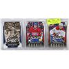 Image 1 : 3 OVERSIZE HOCKEY CARDS INCLUDING WAYNE GRETZKY,