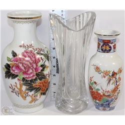 BOX WITH 3 VASES INCLUDING JAPANESE,CRYSTAL
