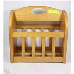 WOODEN MAGAZINE RACK