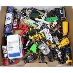 LOT OF DIE CAST CARS VARIOUS MAKES AND MODELS