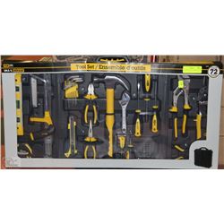72 PC TOOLKIT IN CARRYING CASE