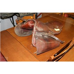 LEATHER SADDLE