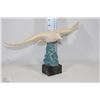 Image 1 : MARBLE BASE POLY RESIN EAGLE ORNAMENT