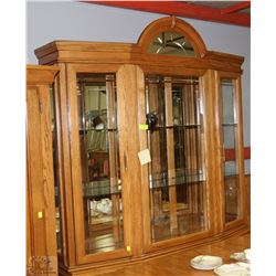 OAK BUFFET & HUTCH WITH GLASS SHELVES & 2 DOOR