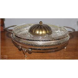 SECTIONED SERVING PLATTER WITH DIP CONTAINER