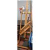 Image 1 : LARGE WOODEN ARTIST'S EASEL