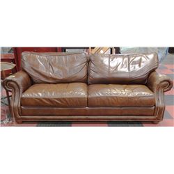 BROWN LEATHER NAIL HEAD LOVE SEAT