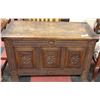 Image 1 : ORNATE ANTIQUE CHEST