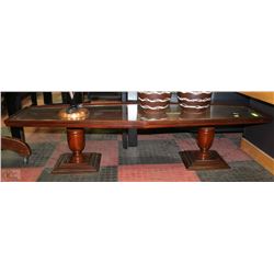 COFFEE TABLE WITH GLASS TOP