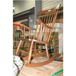 VINTAGE WOODEN ROCKING CHAIR