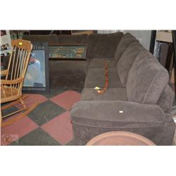 LARGE GREEN FABRIC SECTIONAL CONVERTS INTO BED