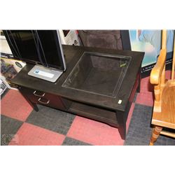 WOOD AND GLASSTOP COFFEE TABLE