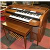 Image 1 : VINTAGE BALDWIN ORGAN