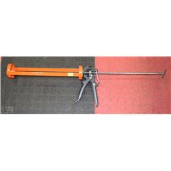 CAULKING GUN