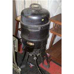 USED PROPANE SMOKER