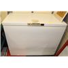Image 1 : HOTPOINT MEDIUM SIZE WHITE FREEZER