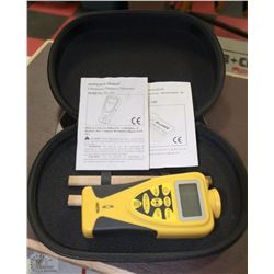 ULTRASONIC DISTANCE MEASURER WITH LASER, PENCILS