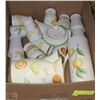 Image 1 : 2 ESTATE CERAMIC LEMONADE SETS