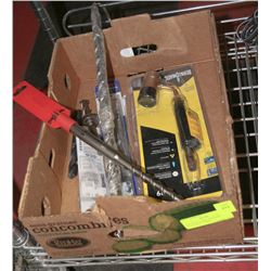 FLAT WITH 5 DRILL BITS INCL.  MILWAUKEE 3" DRILL