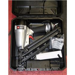 PORTER CABLE AIR ANGLE FINISH NAILER IN CASE