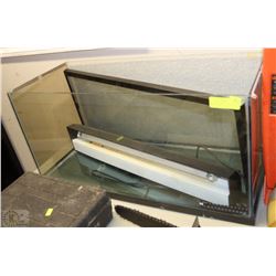 GLASS TERRARIUM WITH LIGHT AND COVER