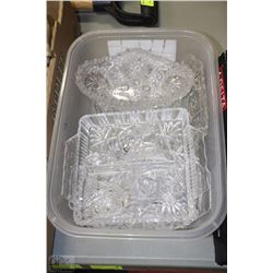 CONTAINER WITH 8 ITEMS INCLUDING PIN WHEEL CRYSTAL