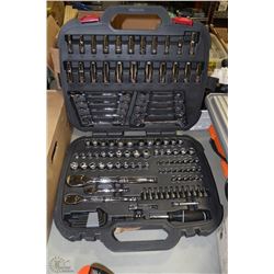 HUSKY 134PC MECHANICS TOOL SET INCL 1/4,3/8 AND