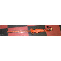 BLACK AND DECKER 22" HEDGE TRIMMER
