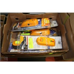 LOT OF 2 STUD FINDERS AS THEY COME