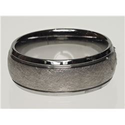 #25-MENS STAINLESS STEEL RING