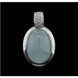 24.19ct Quartz and Diamond Pendant With Chain - 18KT White Gold