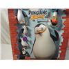 Image 3 : MCDONALDS HAPPY MEAL TOY DISPLAY PENGUINS NICK SET