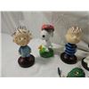 Image 3 : PEANUTS LOT BOBBLE HEADS SNOOPY MORE
