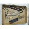 Image 1 : BOX LOT COLLECTIBLE SCISSORS KNIFE MORE