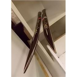 DECORATIVE WOOD KNIVES - 2 TTL