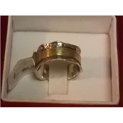 RING - STAMPED 925 - WAVY EDGE WITH WRAPPED GOLD? WIRE AT CENTER - SZ 7 1/2 - RETAIL $119.99