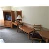 Image 2 : ROOM # 21 INCLUDES: KING BED, QUEEN BED, TELEVISION, FRIDGE, AC UNIT,