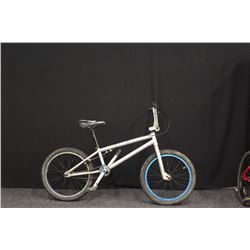 GREY NO NAME BMX BIKE