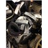 Image 2 : SET OF GOLF CLUBS AND BAG