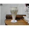 Image 1 : Belleek vase