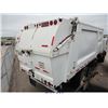 Image 4 : 2006 - PETERBILT 320 // DIESEL