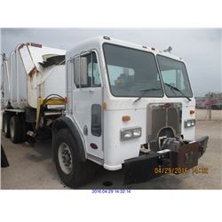 2006 - PETERBILT 320/CUMMINS /DIESEL