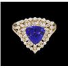 Image 2 : 14KT Yellow Gold 2.86ct Tanzanite and Diamond Ring