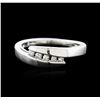 Image 2 : 10KT White Gold 0.10ctw Diamond Ring