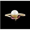 Image 2 : 14KT Yellow Gold Pearl and Pink Topaz Ring