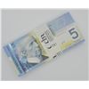 Image 2 : 100x Canada $5 2010 - Consecutive Bundle