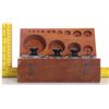 Image 4 : Antique scale weights with original box.  SIZE: see att