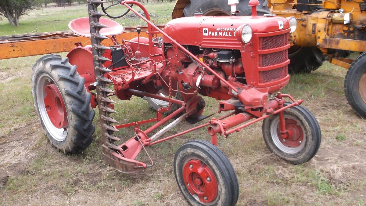 1952 Restored IH Farmall Cub Complete Overhaul Runs Good New Front