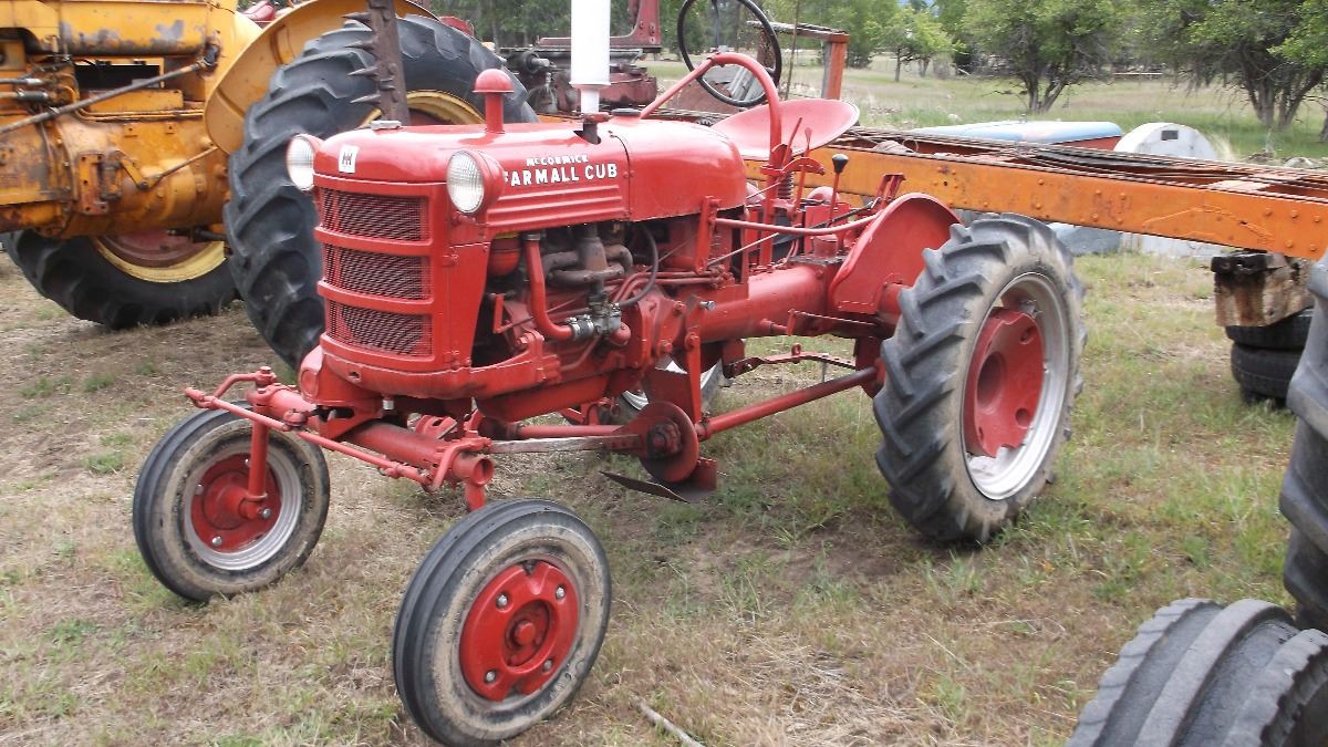 1952 Restored IH Farmall Cub Complete Overhaul Runs Good New Front